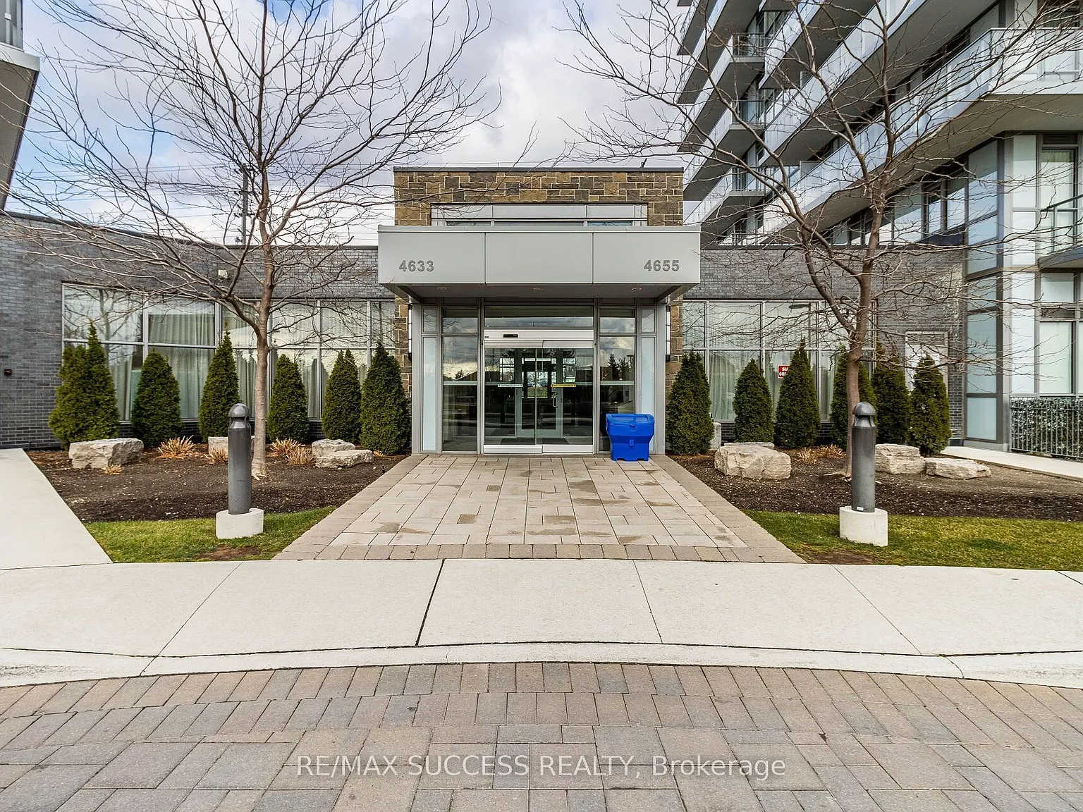 2 bed, $2,500 — Photo 2