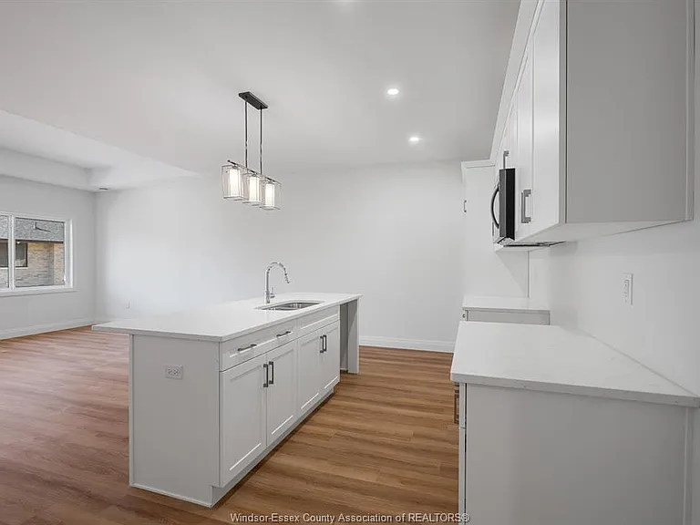 715 Elliot Point Rd #A — Photo 12