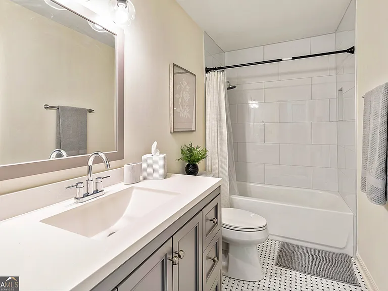 216 Flat Creek Ct — Photo 20