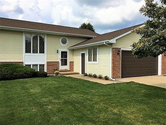 2nd image of 1617 Woodgate Dr