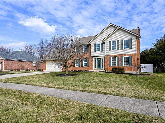 2nd image of 10221 Meadowknoll Dr
