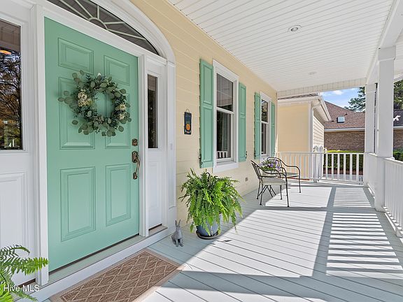 4th image of 2830 St James Drive