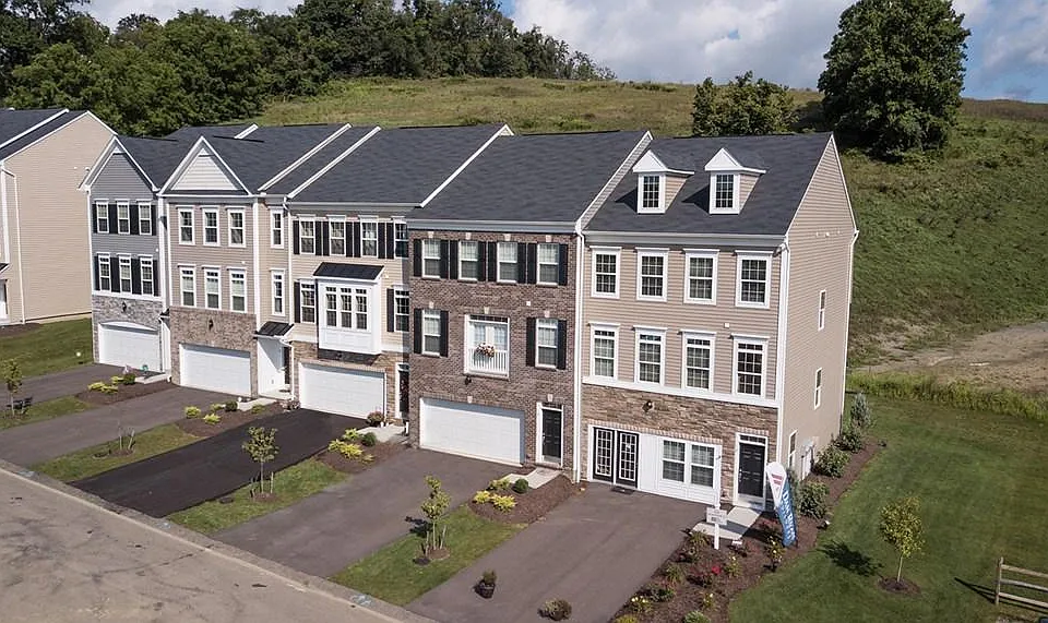 2 Remington Dr