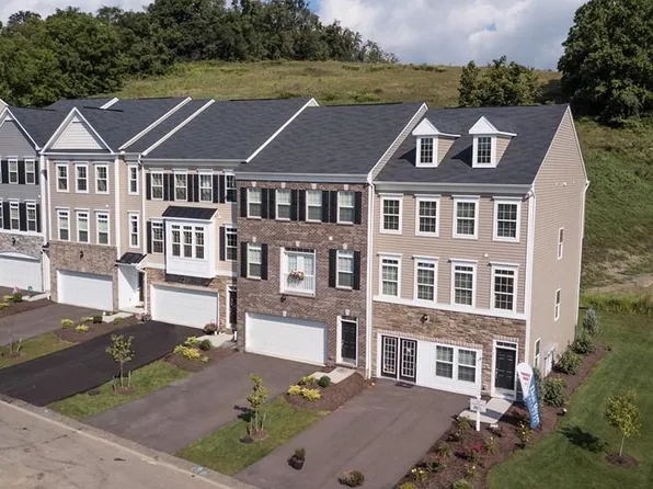 2 Remington Dr, Washington, PA 15301