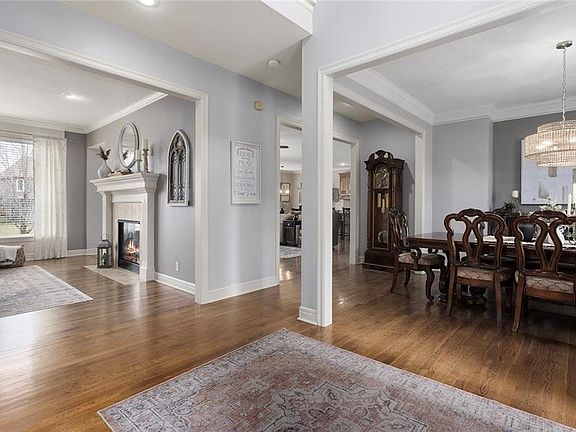 3rd image of 26032 W 150th St