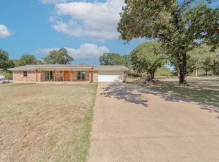 309 Breezy Ln, Azle, TX 76020