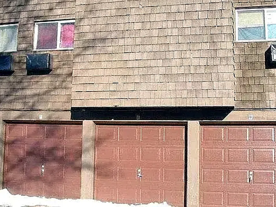 Building Photo 4