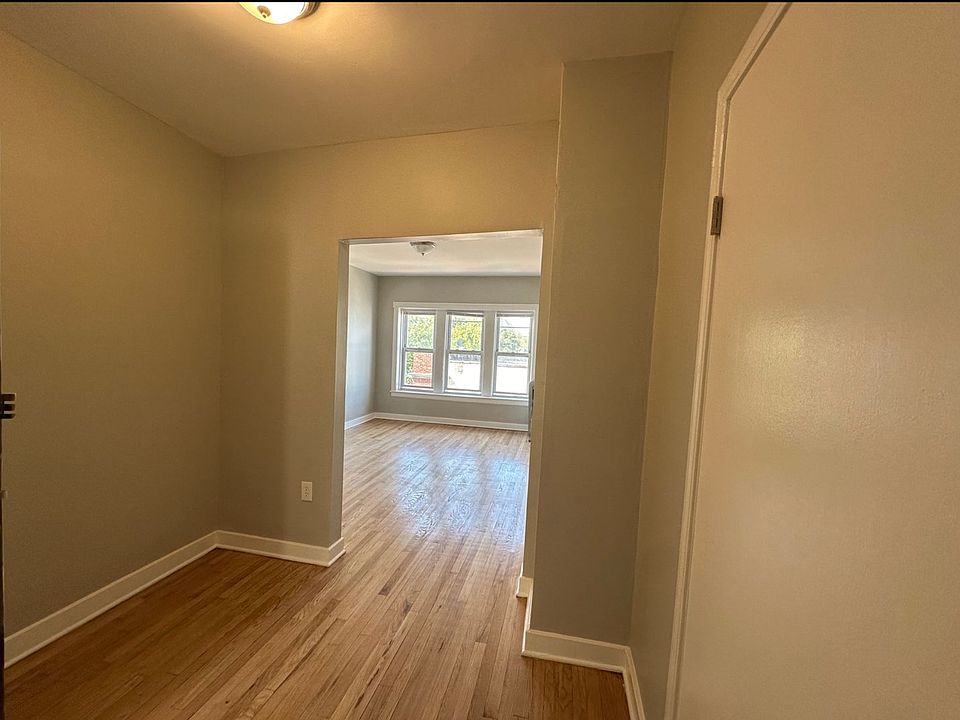 1st image of 4904-08 N Saint Louis Ave #3N
