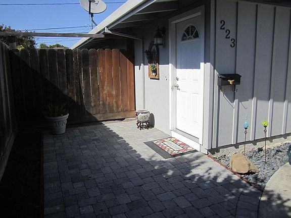 2nd image of 223 Velvetlake Dr