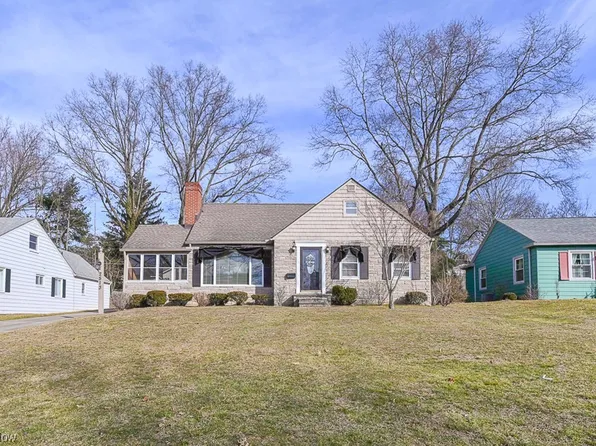 2513 Grant Ave, Cuyahoga Falls, OH 44223