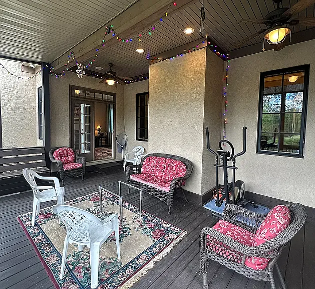 734 Cotswold Way — Photo 17