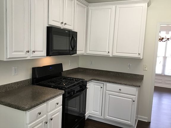 3rd image of 1722 Hillside Bend Xing