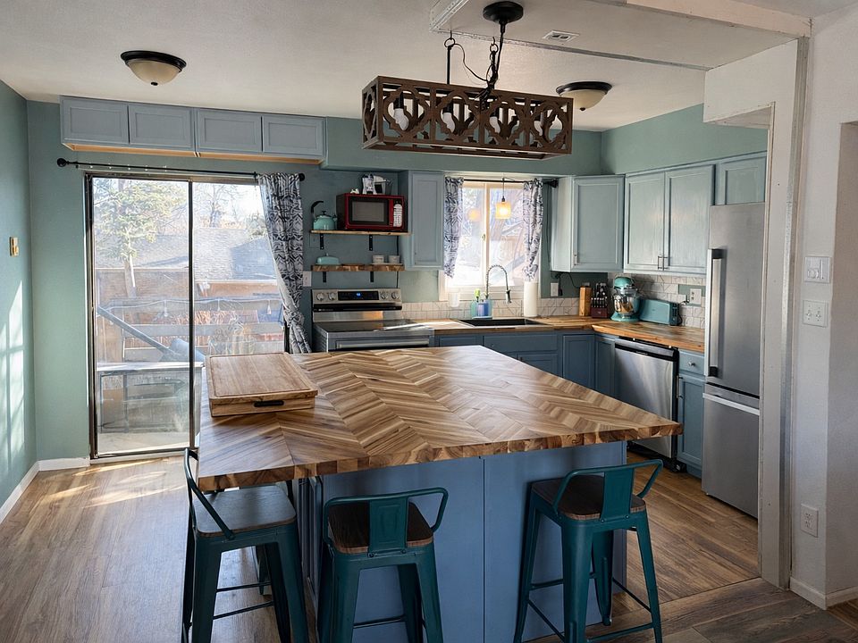 1st image of 2601 Orchard Pl
