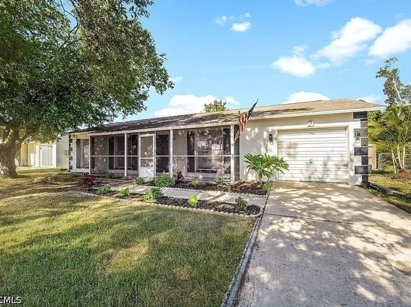 977 Winsome Rd, North Fort Myers, FL 33903