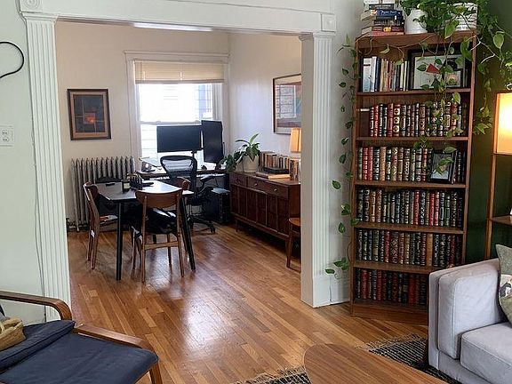 4th image of 3008 W Schubert Ave #1