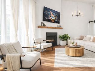 13331 Moorpark St APT 332, Sherman Oaks, CA