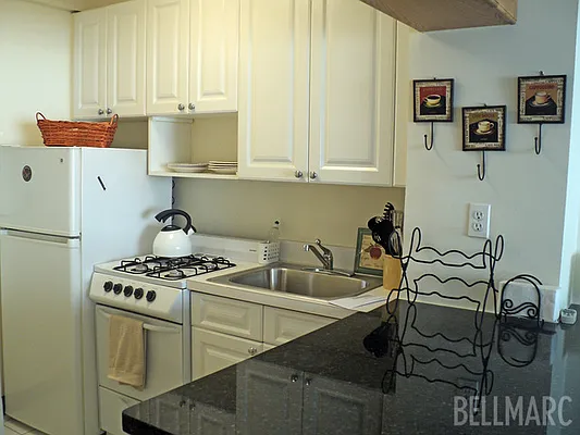 Sold by Bellmarc Realty | media 10