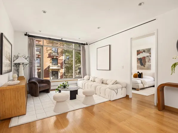 132 East 30th Street image 2 of 15