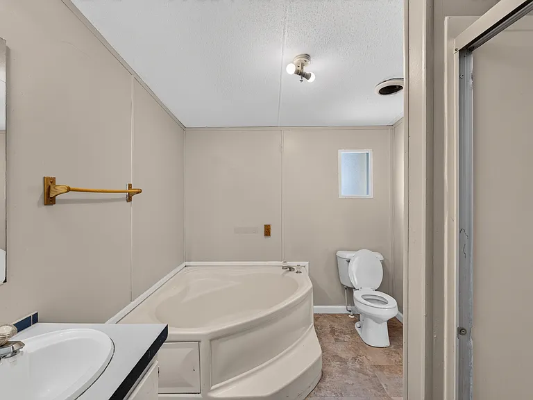 1341 Flying L Ln #10 — Photo 9