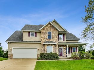 5909 Wabash Ln, Stevensville, MI 49127