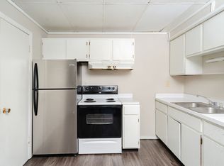 1126 Langley Rd APT 7, Waterloo, IA 50702