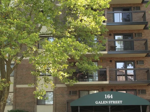 164 Galen St APT 25, Watertown, MA 02472