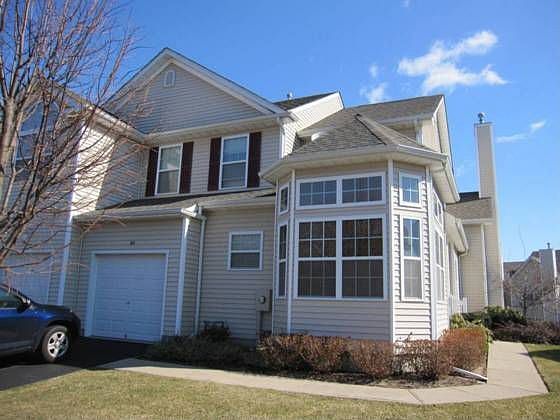 1st image of 215 Kettles Ln
