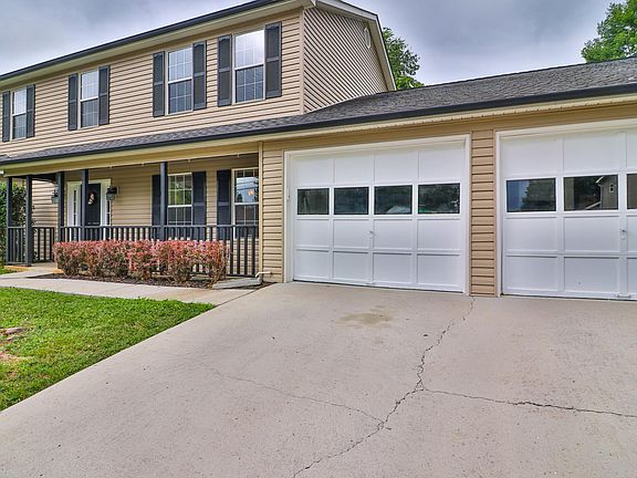 2nd image of 9233 Countryway Dr