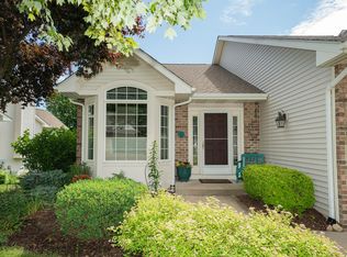 119 Round Hill Rd, Kalamazoo, MI 49009