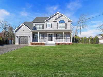 18 Hillcrest Drive, Smithtown, NY, 11787