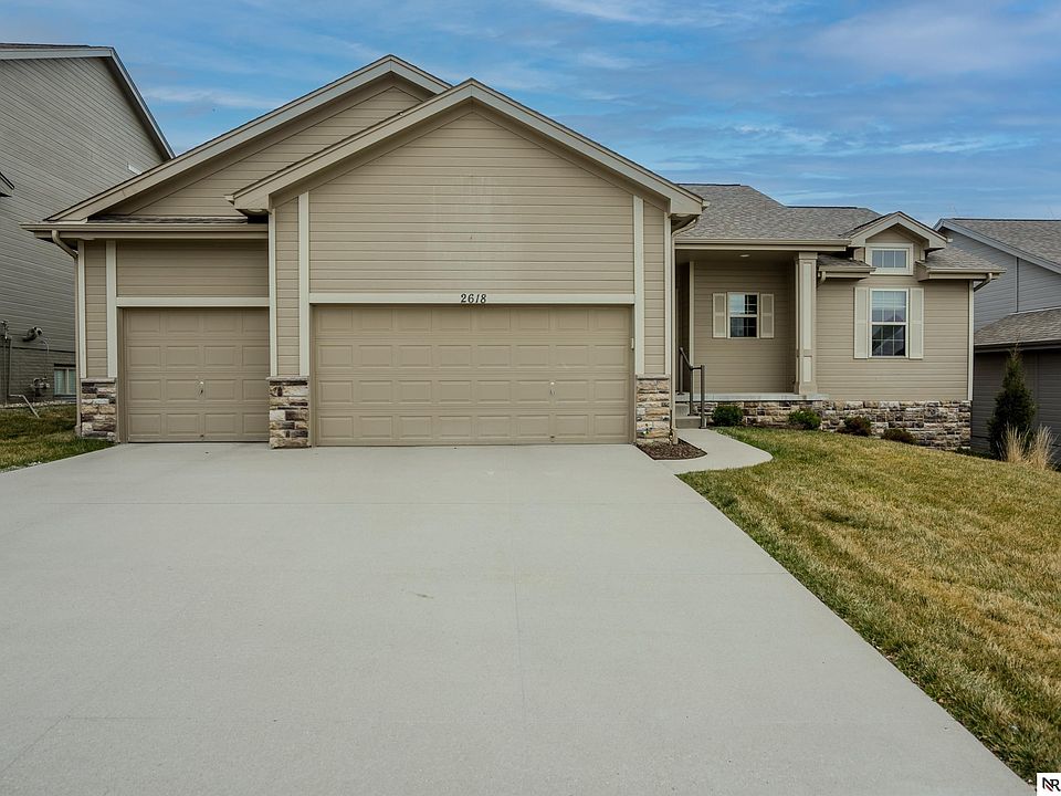 1st image of 2618 N 167th St