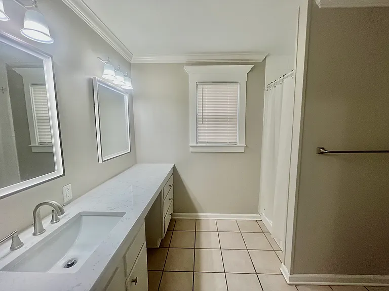 4522 Lee Ave — Photo 29