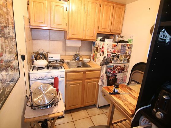 5th image of 156 W 76th St APT 1A
