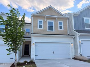 518 Sunset Lake Dr, Durham, NC 27703