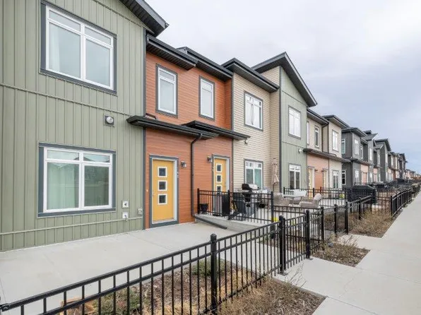 148 Sage Bluff Mnr NW, Calgary, AB T3R 1W1