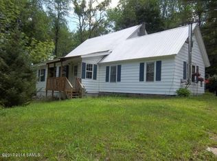 111 Alden Ave, Warrensburg, NY 12885