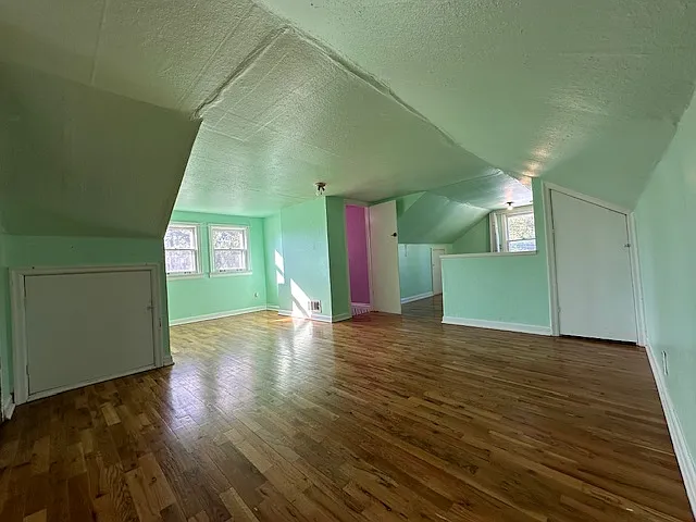 4703 N Cedar St — Photo 11