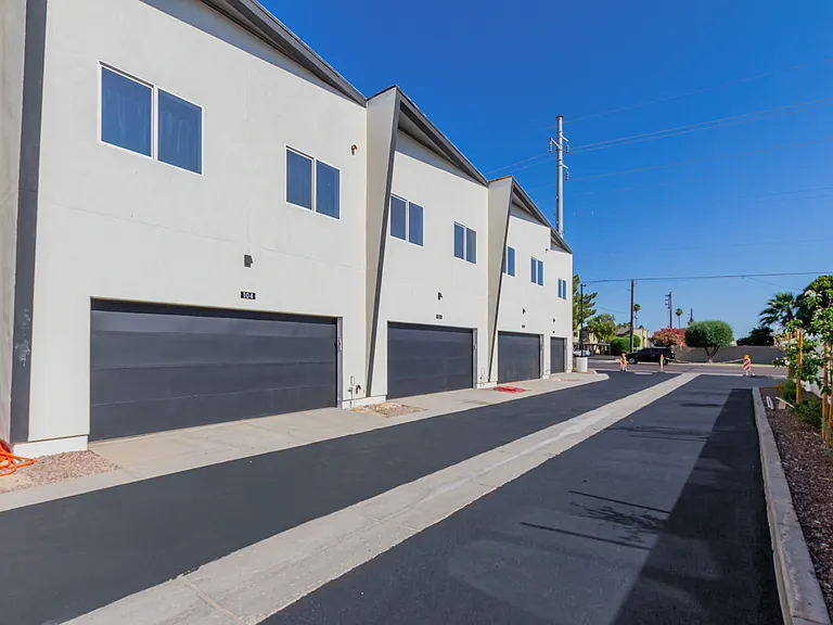 Sonoran Townhomes — Photo 35