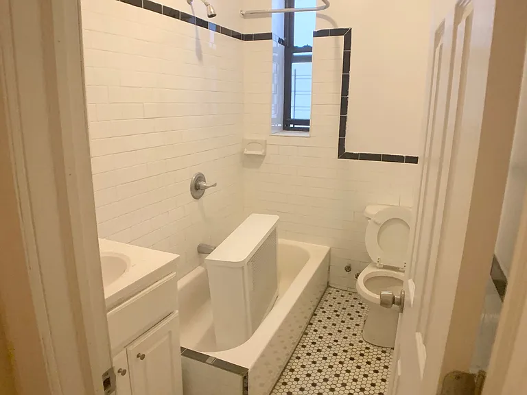 650 W 173rd St #34 — Photo 12