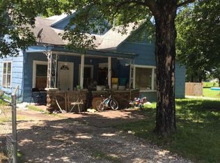 1503 Forest St, Carthage, MO 64836