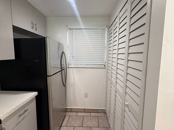 3rd image of 8881B Fontainebleau Blvd