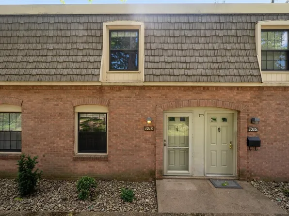 1018 Pennsbury Blvd, Pittsburgh, PA 15205