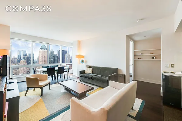 Rented by Compass | media 54