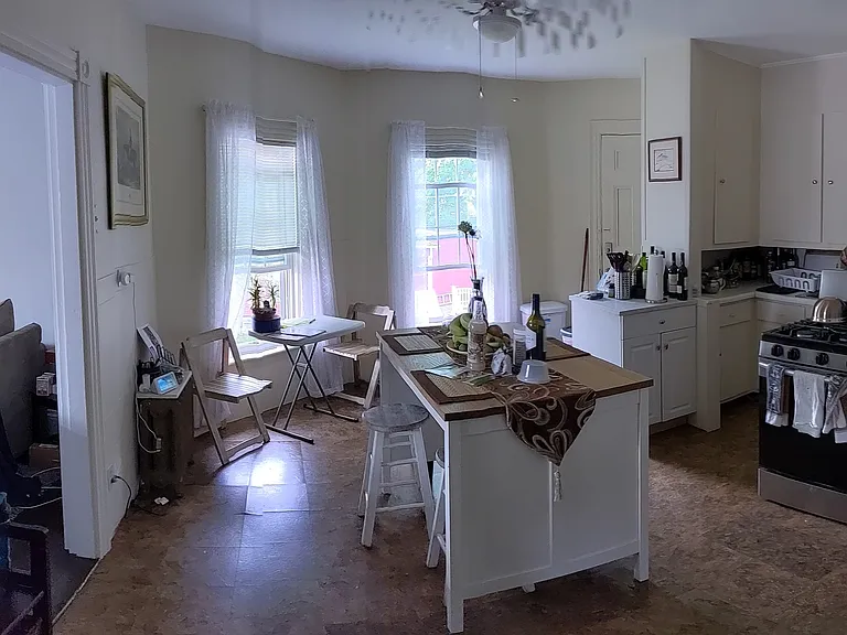 74 Sydney St — Photo 3