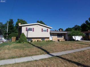 404 Chestnut St, Flushing, MI 48433