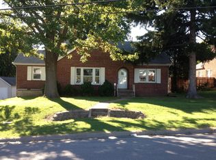 323 N Library St, Waterloo, IL 62298