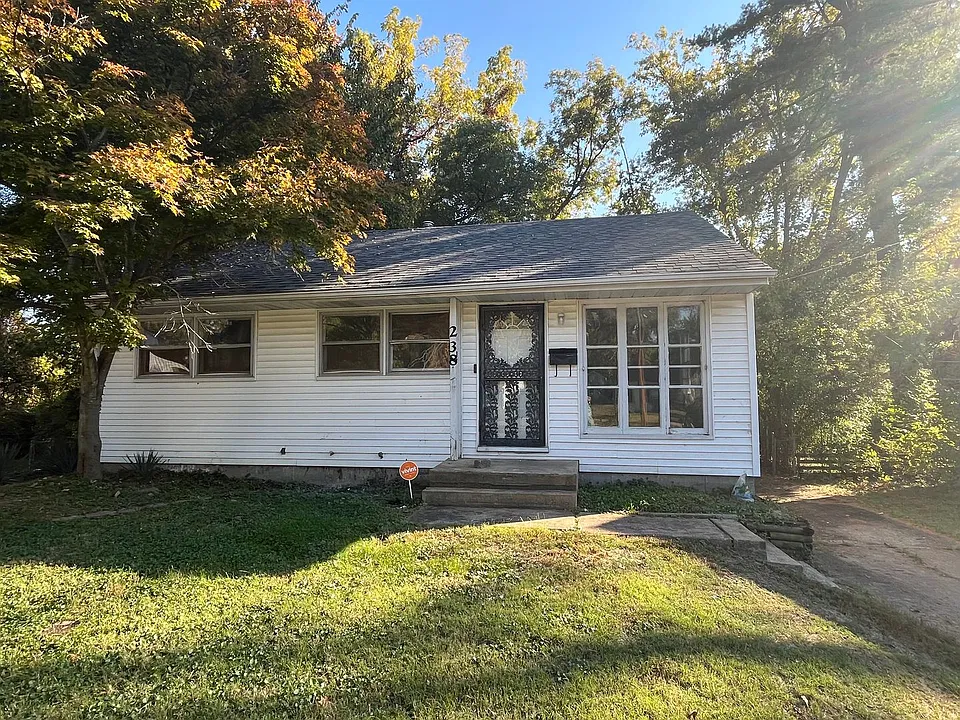 238 Estridge Rd