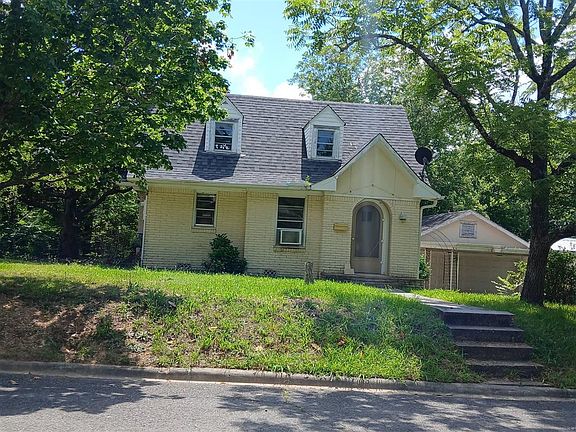 3rd image of 401 Bayles St