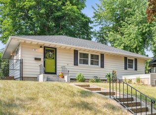 127 SW University St, Owatonna, MN 55060