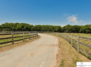 14222 Calhoun Rd, Omaha, NE 68152